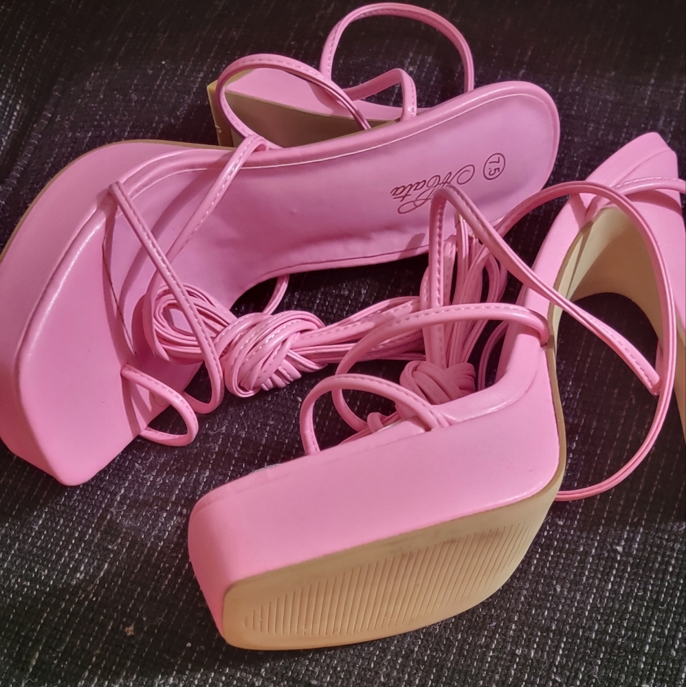 Platform light pink heels